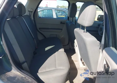 2010 Ford Escape Xls из США, поврежденный, VIN 1FMCU0C74AKA54963